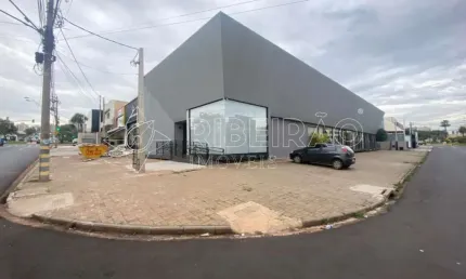 Salão comercial no piso superior para locação no Alto da Boa Vista