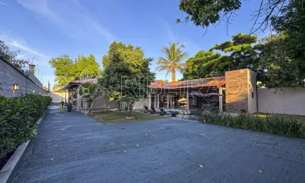 Chácara com 3 suítes e piscina à venda no Portal dos Ipês
