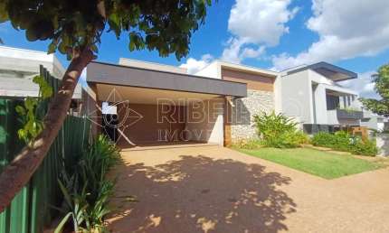 Casa Sobrado a venda em Condomínio com 4 suítes à venda Vila do Golf