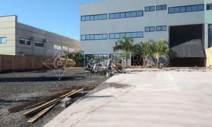 Galpão as margens da SP330 próximo Mercado Livre para locação