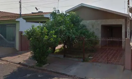 Casa térrea  com 03 dormitórios sendo 01 suíte no Jardim Paulistano