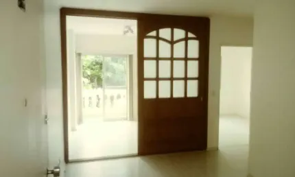 Apartamento no Condomínio Edifício Bruna na Aclimação com 44m² 1 dormitório 1 banheiro 1 vaga