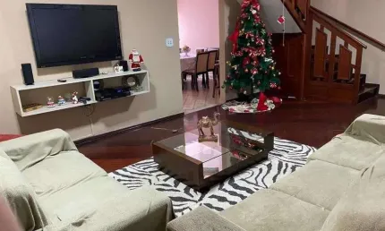 Casa à venda 202m² 4 dormitórios 1 suíte 3 vagas em Americanópolis