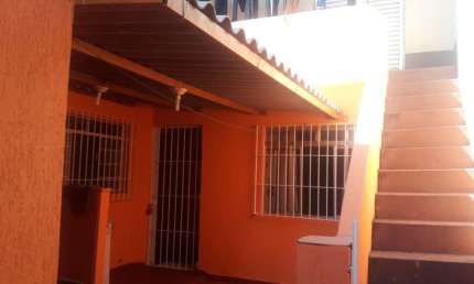 Sobrado em Parque Residencial Oratorio, 150m², 5 Dormitórios.