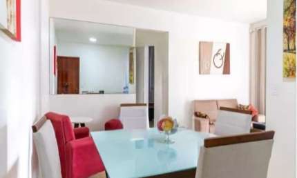 Apartamento no Condomínio na com m² dormitórios banheiros vagas