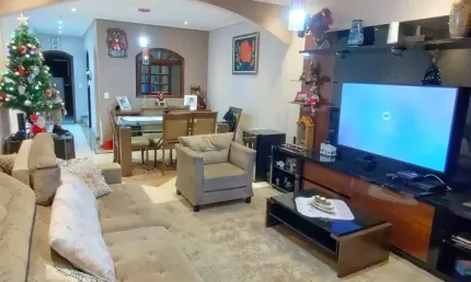 Casa com 3 quartos à venda na Rua José Lopes Rodrigues, --, Jardim Matarazzo, São Paulo