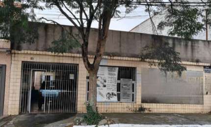 Casa à venda em São Paulo, Jardim das Oliveiras 250 metros