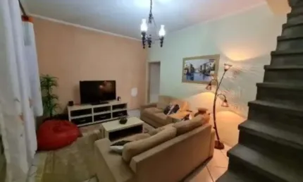 Casa a venda 240 m², 03 dormitórios, 01 suíte e 02 vagas Capão Redondo