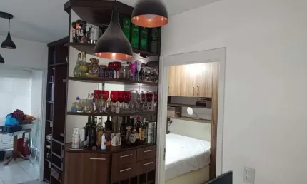 Apartamento a venda com 50m2 , 2 dormitorios , 1 banheiro , 1 suite e 1 vaga