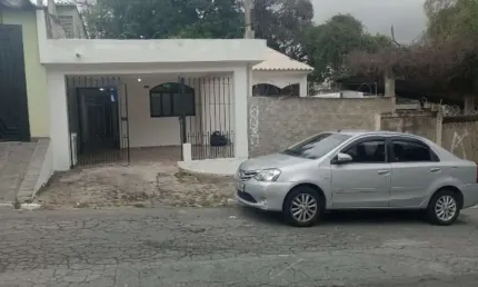 Imperdível oportunidade: Casa à venda em São Paulo-SP, Parque Casa de Pedra, 2 quartos, 1 banheiro, 5 vagas, 102,00 m²