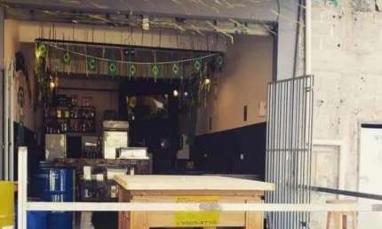 Casa a venda 90m² sendo 02 dormitórios, 01 banheiro e 01 vaga