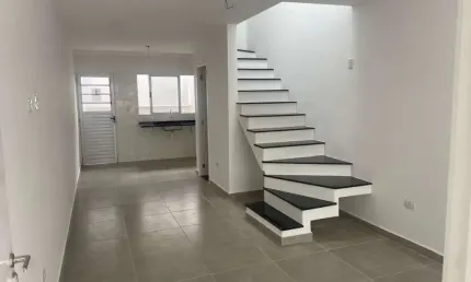 Imperdível oportunidade: Casa à venda em São Paulo-SP, bairro Vila Santa Catarina, 3 quartos, 2 suítes, 3 banheiros, 2 vagas, 120m².