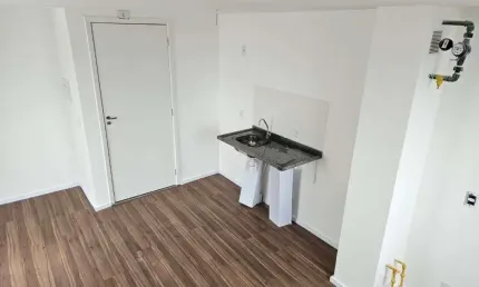 Duplex a venda 58m² de área total sendo 02 dormitórios e 01 banheiro campo limpo