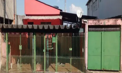 Casas à venda no Jardim Marilu com 180m² 4 dormitórios 2 banheiros 3 vagas