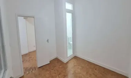 Apartamento Condomínio Uberlandia na Santa Efigênia com 54m² 1 dormitório 1 banheiro  1 vaga