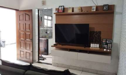 Casa à venda no Jardim das Oliveiras com 200m² 4 dormitórios 3 banheiros 4 vagas