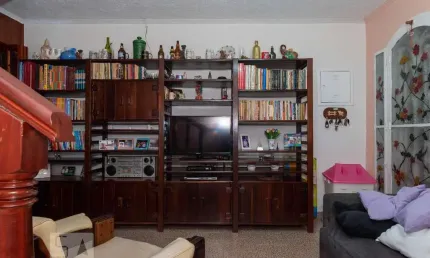 Casa com 3 quartos à venda na Rua dos Bogaris, --, Chácara Inglesa, São Paulo