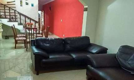 Casa com 3 quartos à venda na Rua Arumanzal, --, Vila Constança, São Paulo