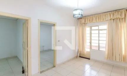 Casa com 3 quartos à venda na Rua Doutor Mário de Sousa Queirós, --, Vila Constança, São Paulo
