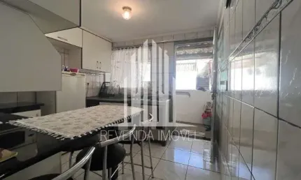 Casa sobrado  com  3 quartos duas vagas de garagem para venda na Vila Souza