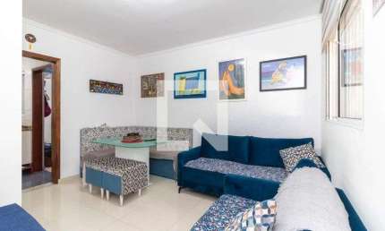 Casa com 2 quartos à venda na Rua Alderico Alves de Freitas, --, Vila Carmosina, São Paulo