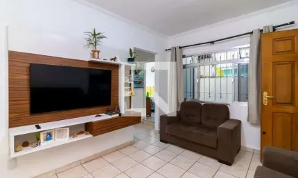Casa com 3 quartos à venda na Rua Santa Lucrécia de Aguiar, --, Vila Dionisia, São Paulo