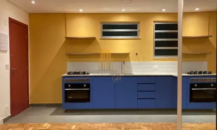 Condomínio Yvel,   Apartamento com 1 dormitório e banheiro social. No bairro - Liberdade, São Paulo.