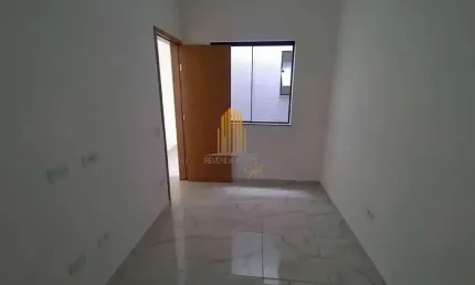 Sobrado de 152m²  com 3 dormitórios sendo 1 suíte, 2 banheiros e 4 vagas á venda no sacomã