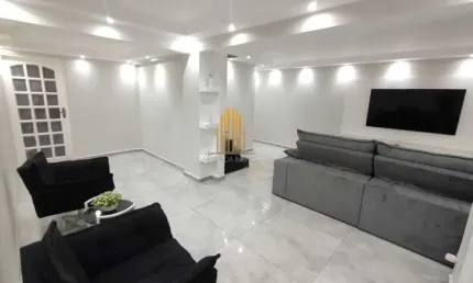 Jabaquara, Sobrado Residencial de 140m² com 3 dormitórios, 2 suítes, 2 vagas.