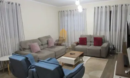 Jabaquara, Sobrado Residencial de 170m² com 3 dormitórios, 1 suíte, 2 vagas.
