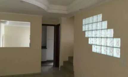Casa em Condomínio à venda no Parque Munhoz com 130m² 3 dormitórios 1 suíte 3 banheiros 4 vagas