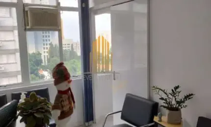 CONDOMÍNIO EDIFÍCIO CENTRO MÉDICO OSVALDO CRUZ BELA VISTA, SALA COMERCIAL DE 55M² COM 2 SALAS E 2 BA