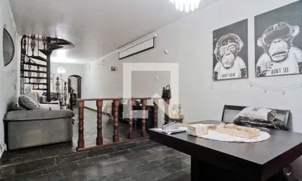 Casa com 3 quartos à venda na Rua Salvador Sala, --, Piqueri, São Paulo