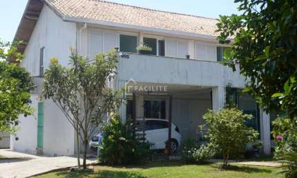 Casa para Venda em Matinhos, Ipacaraí, 8 dormitórios, 4 suítes, 5 banheiros, 12 vagas