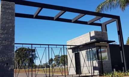 Sobrado para Venda em São José dos Pinhais, Campo Largo da Roseira, 2 dormitórios, 1 suíte, 1 banheiro, 1 vaga