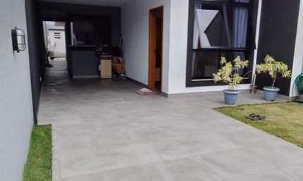 Casa para Venda em São José dos Pinhais, JD Toscana, 2 dormitórios, 1 banheiro, 2 vagas
