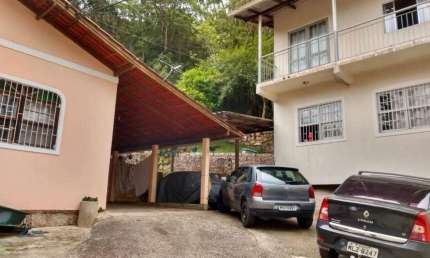 Casa à venda na Estrada Haroldo Soares Glavan, Cacupé, Florianópolis