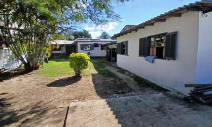 Casa para Venda em Florianópolis, São João do Rio Vermelho, 5 dormitórios, 3 banheiros, 1 vaga