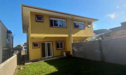 Casa para Venda em Florianópolis, Ingleses do Rio Vermelho, 3 dormitórios, 2 suítes, 4 banheiros, 1 vaga