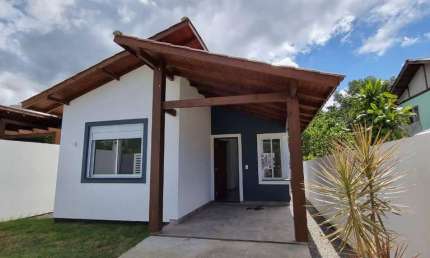 Casa para Venda em Florianópolis, São João do Rio Vermelho, 3 dormitórios, 1 suíte, 2 banheiros, 1 vaga