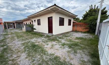 Casa para Venda em Florianópolis, São João do Rio Vermelho, 1 dormitório, 1 banheiro
