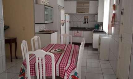 Casa para Temporada em Florianópolis, São João do Rio Vermelho, 2 dormitórios, 1 banheiro, 2 vagas