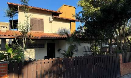 Casa para Venda em Florianópolis, Ingleses do Rio Vermelho, 4 dormitórios, 1 suíte, 2 banheiros, 2 vagas