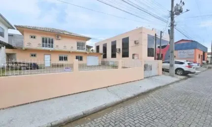 Casa para Venda em Palhoça, Bela Vista, 3 dormitórios, 2 banheiros