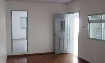 Imóvel à venda no Jardim Clímax composto por duas casas mais salão comercial na frente.