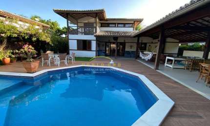 Casa 4 suítes à venda em condomínio fechado em Praia do Forte! Localização privilegiada! Próximo a