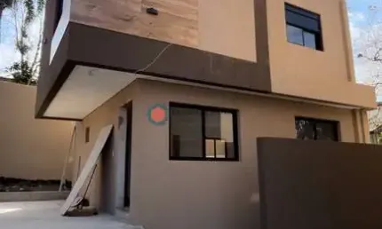 Casa com 3 quartos à venda na Rua Marcílio Dias, Bairro Alto, Curitiba