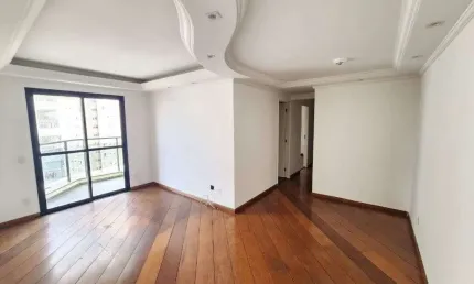 Apartamento espaçoso com 82m², cozinha e sala ampla, 3 dormitórios (sendo 1 suíte) e 2 vagas de gar