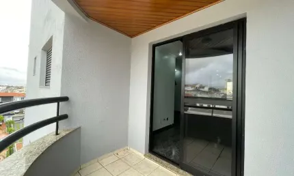 Apartamento espaçoso, 3 dormitórios (1 suíte) e 2 vagas de garagem + depósito privativo, vila formo