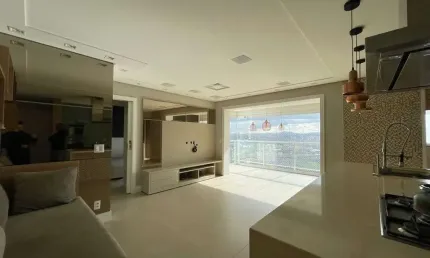 Apartamento mobiliado com decoração de revista – 66m² | 1 suíte | 2 vagas